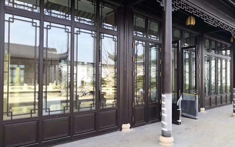 斷橋鋁合金推拉窗出現滲漏水現象如何解決？